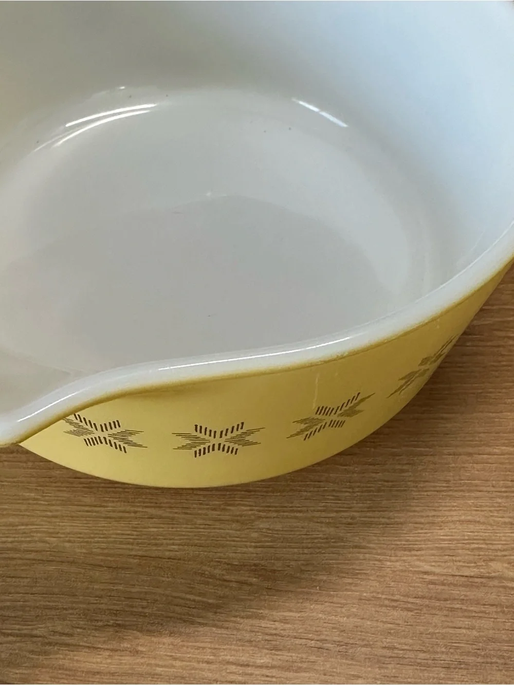 Vintage Pyrex Town & Country #472 Yellow 1.5 Pint Casserole Dish No Lid